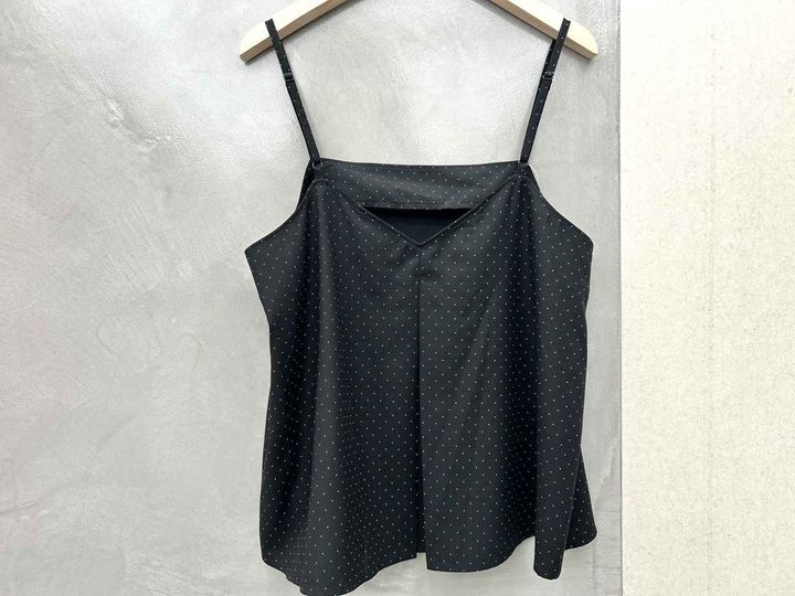画像3: 【無印良品】婦人 なめらか キャミソールブラウス¥2,990 ※2026年7月中旬発売予定 www.muji.com