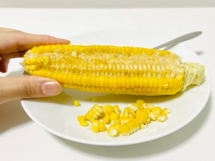もう歯に詰まらない！【とうもろこし】のスマートな食べ方。これは感動♡