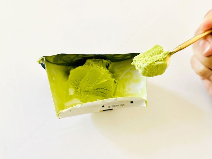 食べきれない「カップアイス」が一瞬で半分に！？斬新すぎる裏ワザやってみた！