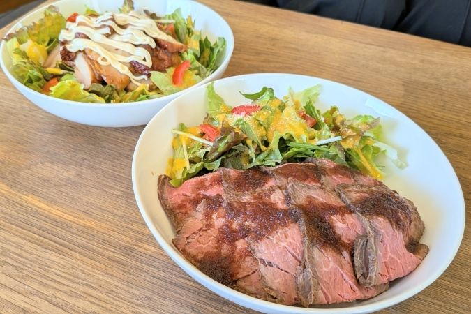『ローストビーフ丼』（990円）