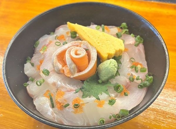 【岩手県盛岡市】宮古サーモン×銀河のしずく、盛岡・海鮮居酒屋「糸～ito～」に新メニュー「岩手三陸丼」登場