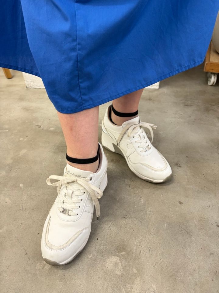 靴はホーキンス