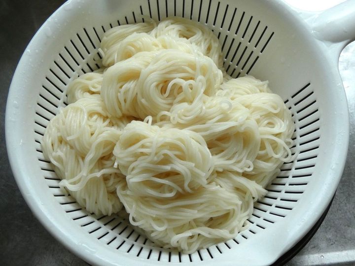 食べ応えバッチリ！「ちくわと枝豆のかき揚げそうめん」