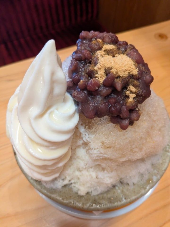 【コメダ珈琲店】今年もでかい！！エリア限定『黒蜜きなこのぜんざい氷』
