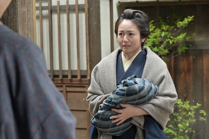 朝ドラ【風、薫る】明日のあらすじ： 家出したサワの事情とは？りんの決断と、瑞穂屋の店員・文を案じる直美の優しさ（ネタバレあり）