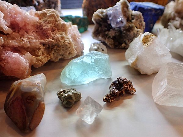 【東京都新宿区】兵庫県伊丹市の鉱物＆カフェ「Mineral Muru」が関東で初となる個展を開催