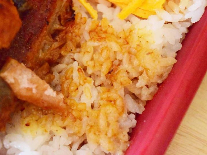 ご飯には甘めのたれがしっかりと染み込んでいる