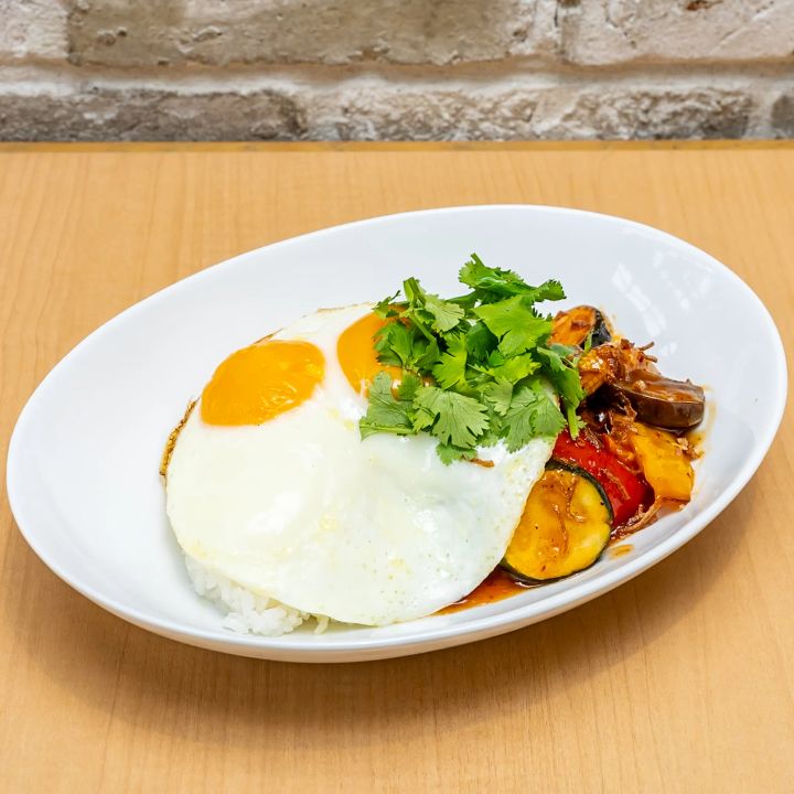 夏野菜のエスニックロコ・モコ2