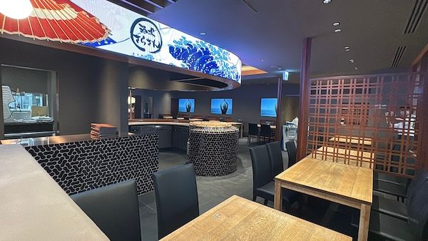 【愛知県常滑市】リニューアルした「さらざん 中部国際空港店」。そば屋の出汁を活かしたメニューを展開