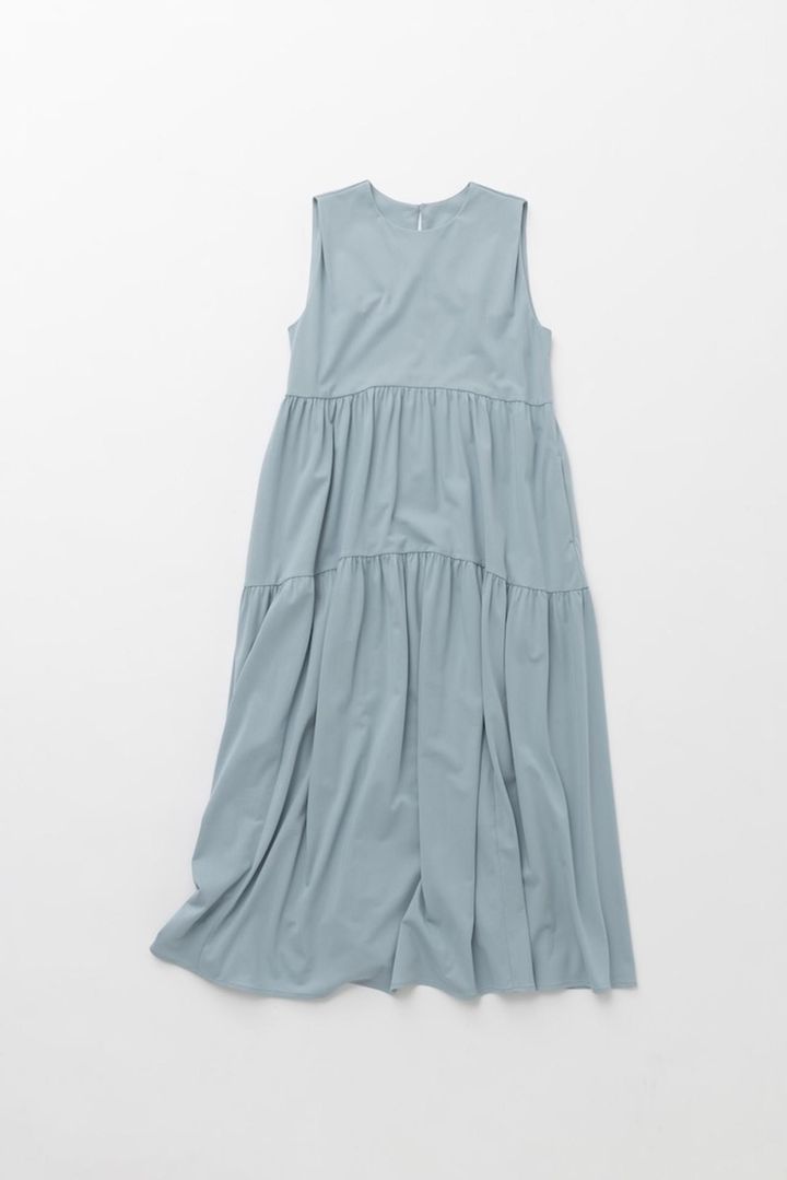 画像: ［size SHORTあり］カット ティアード ワンピース（ライトブルー）¥9,900 出典：ユナイテッドアローズ グリーンレーベル リラクシング