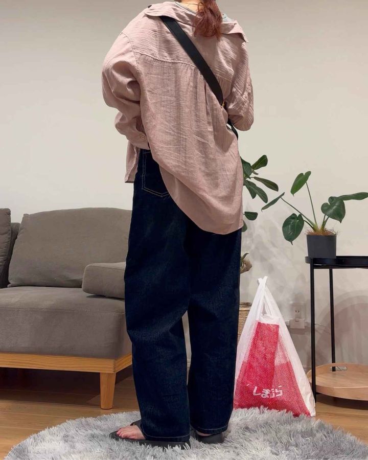 画像: 羽織るだけで抜け感とこなれ感を演出