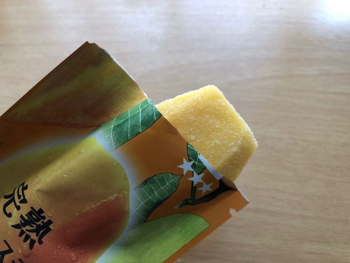 【冷凍フルーツがブーム！】今ならコンビニで100円でお釣りがきちゃう