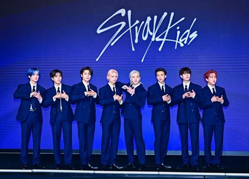 Stray Kids
