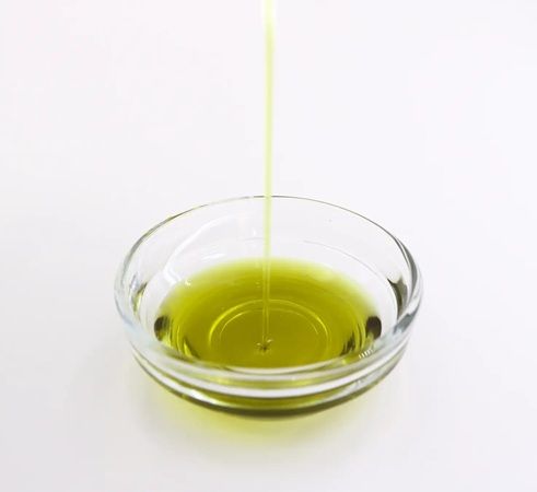 「わたや みどりのラー油スナック」を阿部幸製菓が発売！老舗へぎそば店とコラボ