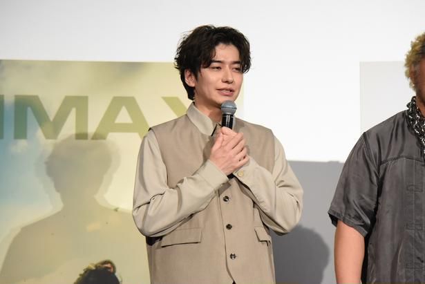 冷静に戦況を把握しながら河了貂の補佐役を務める田孝役の武田航平 撮影：ソムタム田井