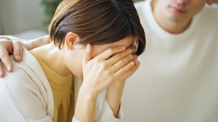 もっと家族の会話を大切にしていれば……世帯年収500万・トラックドライバーの男性が「自分が招いた結果」と後悔した妻の取り返しのつかない行動