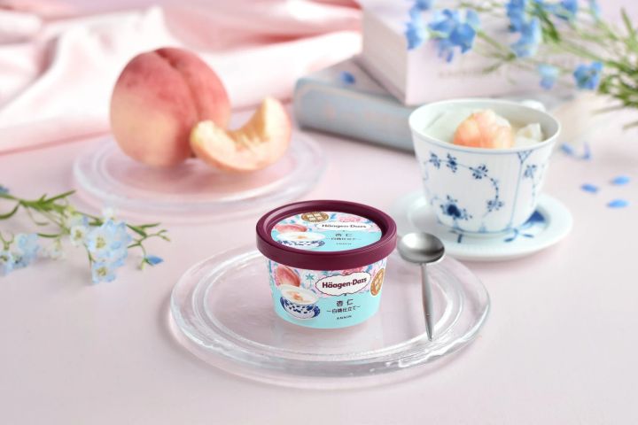 ハーゲンダッツ ミニカップ「杏仁～白桃仕立て～」 イメージ