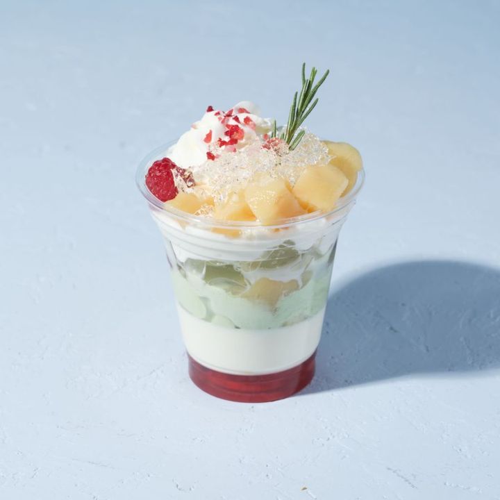 「ごほうびパフェ ペッシュ」1296円