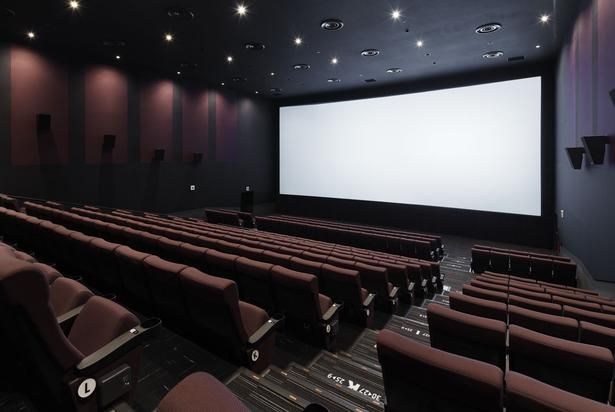TOHOシネマズ 上田のSCREEN2も大迫力！ TM & [c] TOHO Cinemas Ltd. All Rights Reserved.