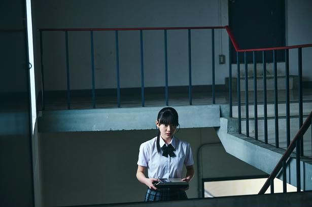 “絶対にやってはいけない遊び”をしてしまった、菜々美たちの運命は？ [c]2026「だぁれかさんとアソぼ？」製作委員会