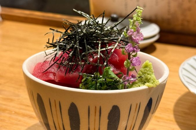 いとおかし まぐろ飯アップ 魚ト肴 いとおかし