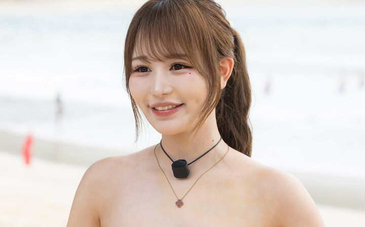 【写真・画像】「去年、夢だったセクシー女優になりました」21歳・新人女優、恋の悩みを告白「お金目的で…」 1枚目