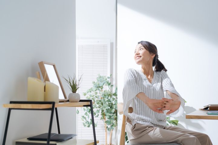 突然の督促電話で発覚した夫の借金！さらに嘘もつかれ、精神的に不安定になった年収500万・42歳女性の過去と今
