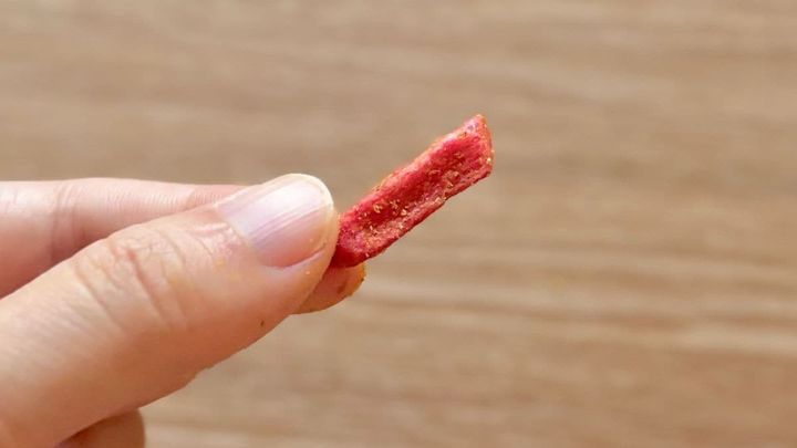 「めっちゃ美味しかった！」【スリコ】野菜の旨味がぎゅっ！神コラボの限定チップスに「ストックしたい」の声