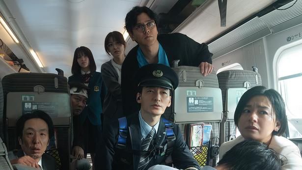 人質となった乗客の一人である起業家YouTuberを演じた(『新幹線大爆破』) 『新幹線大爆破』はNetflixにて世界独占配信中