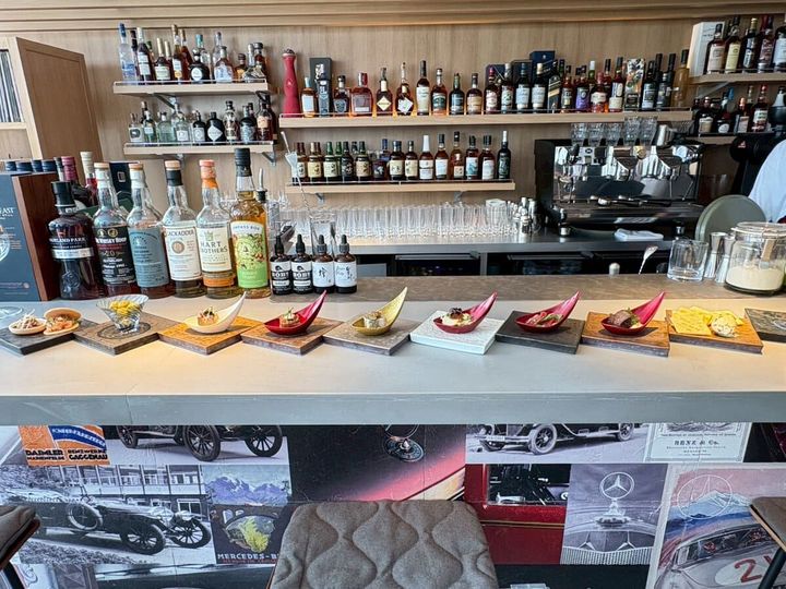 Mercedes-Benz STUDIO TOKYO（メルセデス・ベンツ ストゥーディオ トウキョウ）