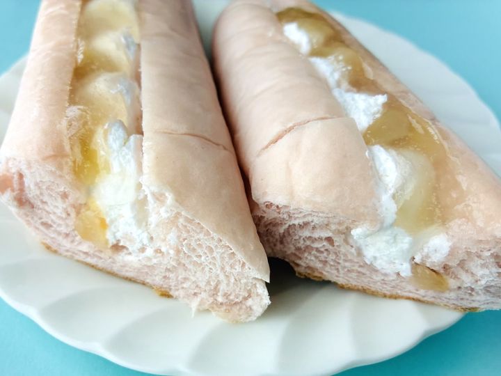 「しばらくハマります！」「パンが美味しい！」【ローソン】桃＆ホイップロール