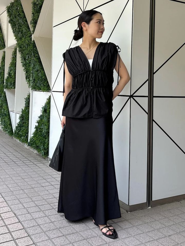 【ブラック】年中使える細めのAラインスカート