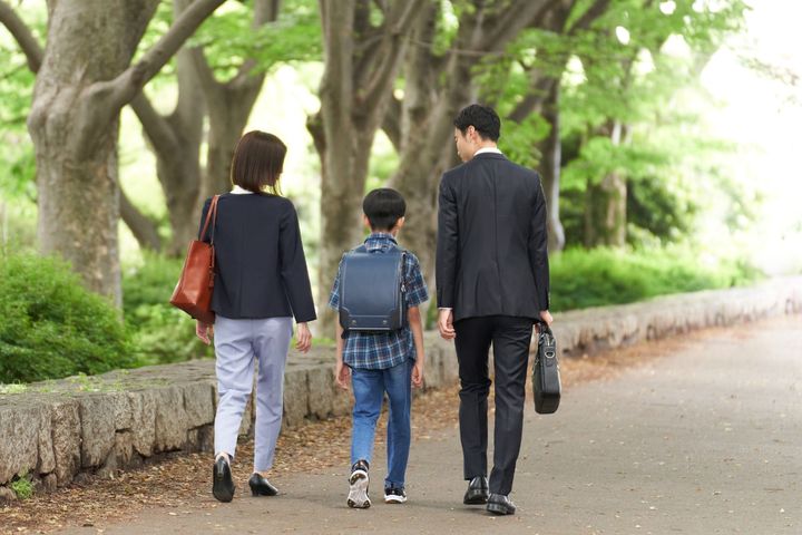 普段から「勝手にお金を使わないこと」を教えていたのに……防げなかった8歳息子のゲーム課金。世帯年収850万・35歳女性が痛感したこと