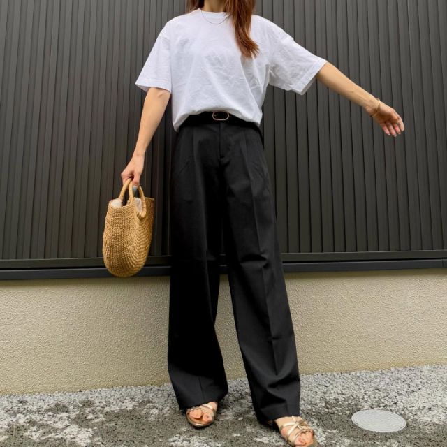 スマートワイドストレートパンツを着たコーデ