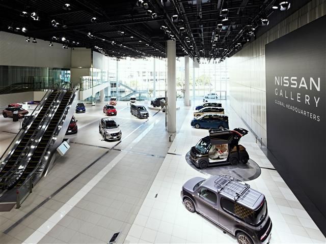 日産 グローバル本社ギャラリー内観1