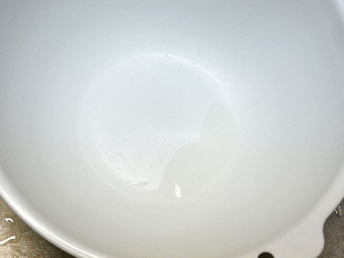いちばん簡単♪水筒の茶渋汚れをラク〜にピカピカにする方法とは？1～2滴だから節約にも！