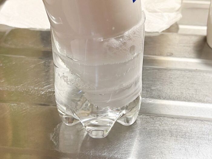 いちばん簡単♪水筒の茶渋汚れをラク〜にピカピカにする方法とは？1～2滴だから節約にも！