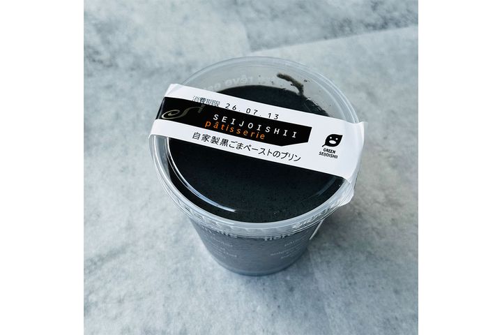 自家製黒ごまペーストのプリン／￥388（税込み）