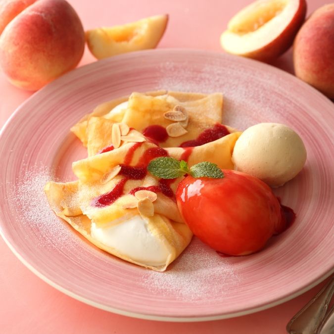 キハチ カフェ ピーチメルバクレープ バニラアイス添え