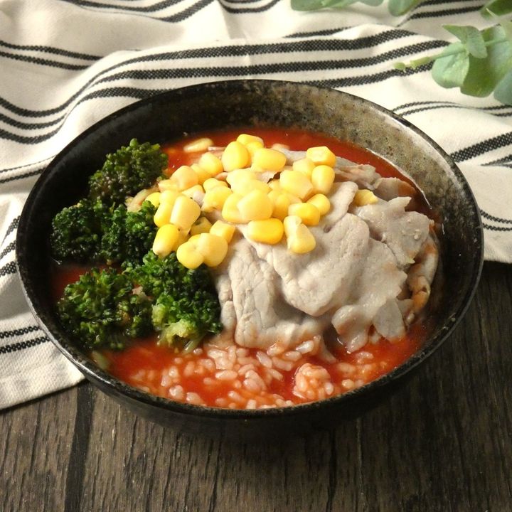 5分で完成！「豚しゃぶとトマトの一汁三菜ボウル」