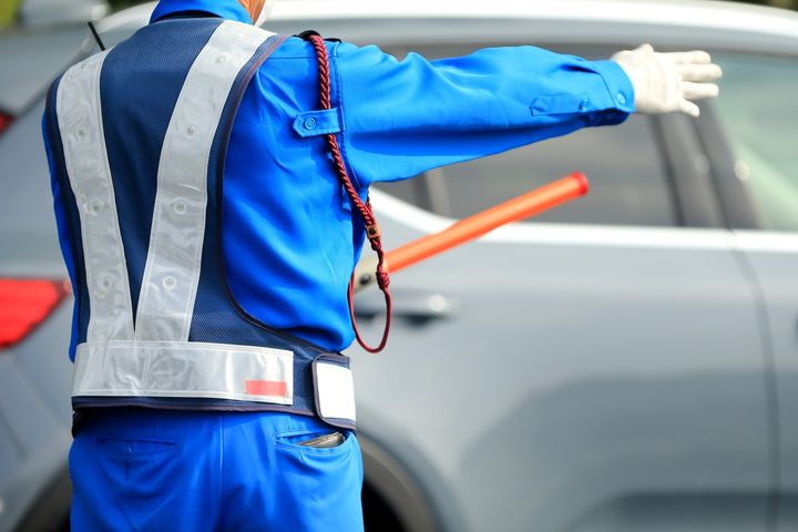 教室の案内を信じたら無断駐車扱いに
