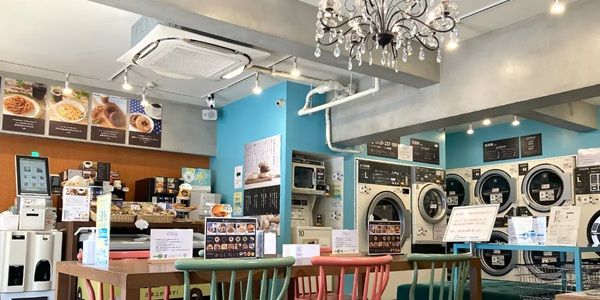 【東京都渋谷区】ランドリーにセルフ式カフェを併設した「しろふわランドリー笹塚北店」オープン！