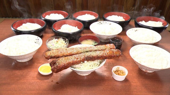 7月21日放送の「ヒューマングルメンタリー オモウマい店」に登場する「ビックカツ丼（並）」（中京テレビ提供）