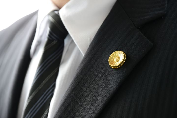 仲の良い三姉妹だったのに……母の遺産をめぐる骨肉の争いで崩れた関係。世帯年収150万・50代女性が明かす顛末