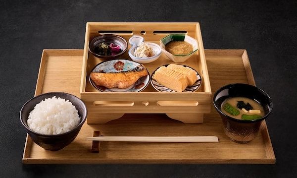 【京都府京都市】極上の朝食体験！「八代目儀兵衛」が「朝御膳」を開始。賞味期限5分の「黄金おこげ」も