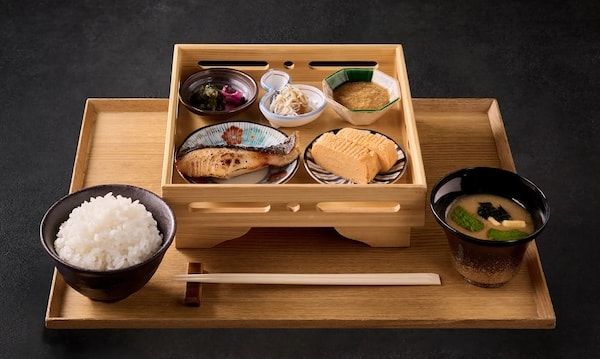 【京都府京都市】極上の朝食体験！「八代目儀兵衛」が「朝御膳」を開始。賞味期限5分の「黄金おこげ」も