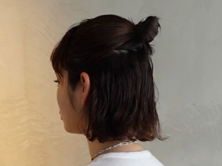 ヘアクリーム×クセ毛風ハーフアップ【美容師監修ボブヘアアレンジ04nanuk】