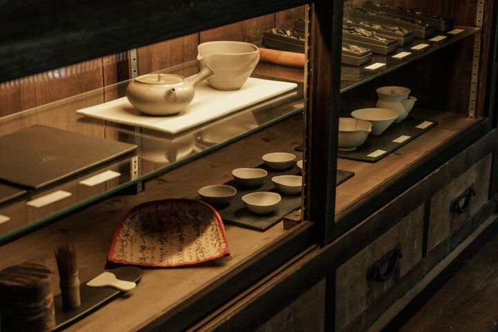 自慢のお茶をかき氷などで味わえる茶房も人気。愛知・岡崎の「産地問屋 宮ザキ園」