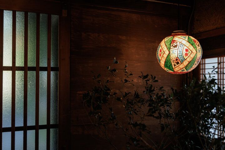 自慢のお茶をかき氷などで味わえる茶房も人気。愛知・岡崎の「産地問屋 宮ザキ園」
