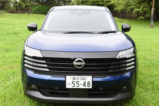 アメリカンフットボールのヘルメットから着想を得たフロントフェイス。こちらは4WD 撮影：ソムタム田井